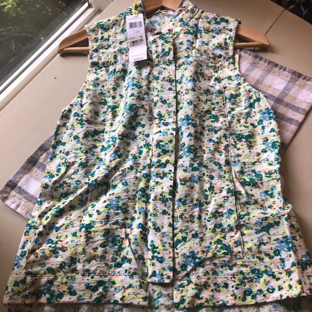 BCBG top